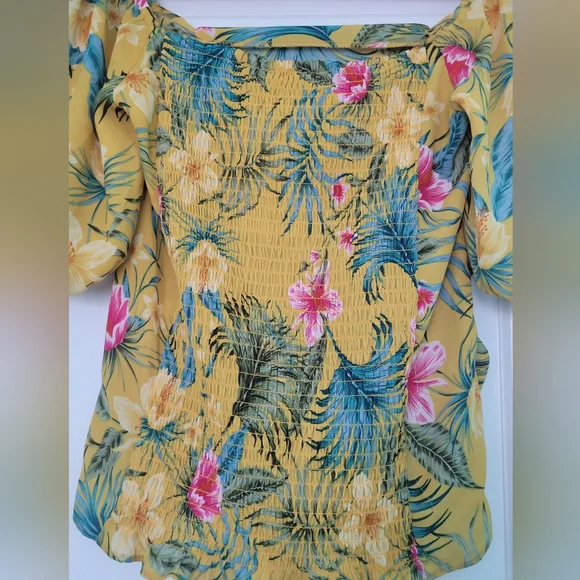 Yellow Floral Top - Picture 3 of 7